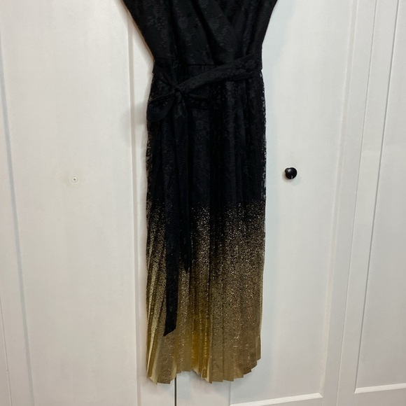 Worthington | Black Gold Lace Ombré Pleated Cocktail Dress - Size 8 - Picture 6 of 6